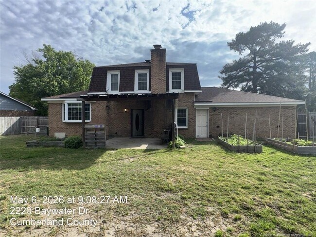 Foto del edificio - 2220 Baywater Dr
