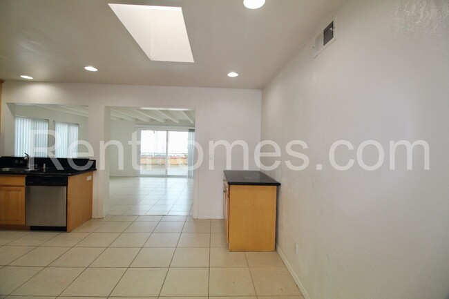 Building Photo - Mira Mesa, 8616 Longwood St, Close to shop...