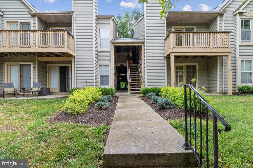 Foto principal - 4716 Dorsey Hall Dr