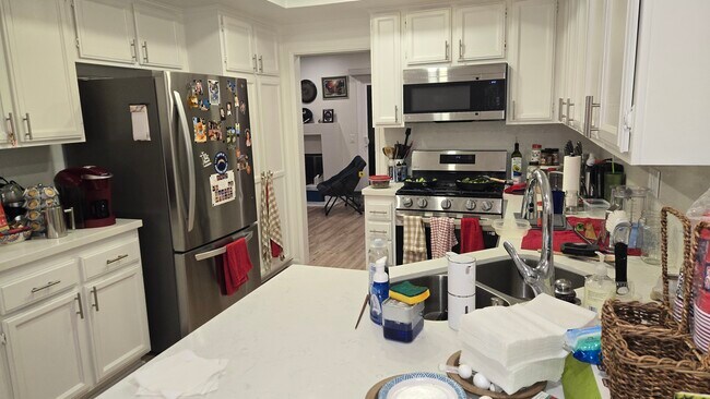 Foto del edificio - 22195 Summit Hill Dr