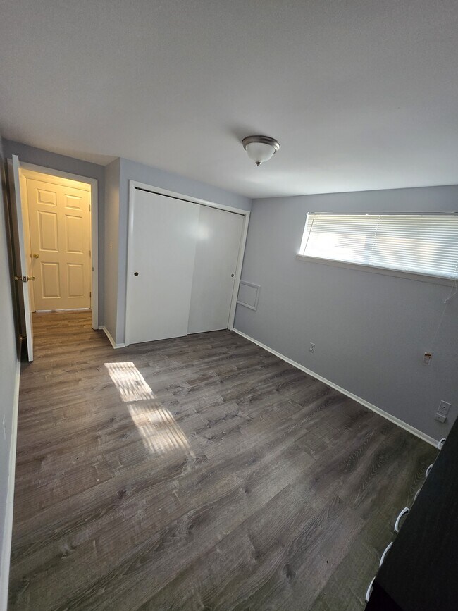 Building Photo - 7386 Sweet Clover