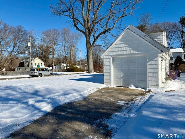 Foto del edificio - 43 Neck Rd