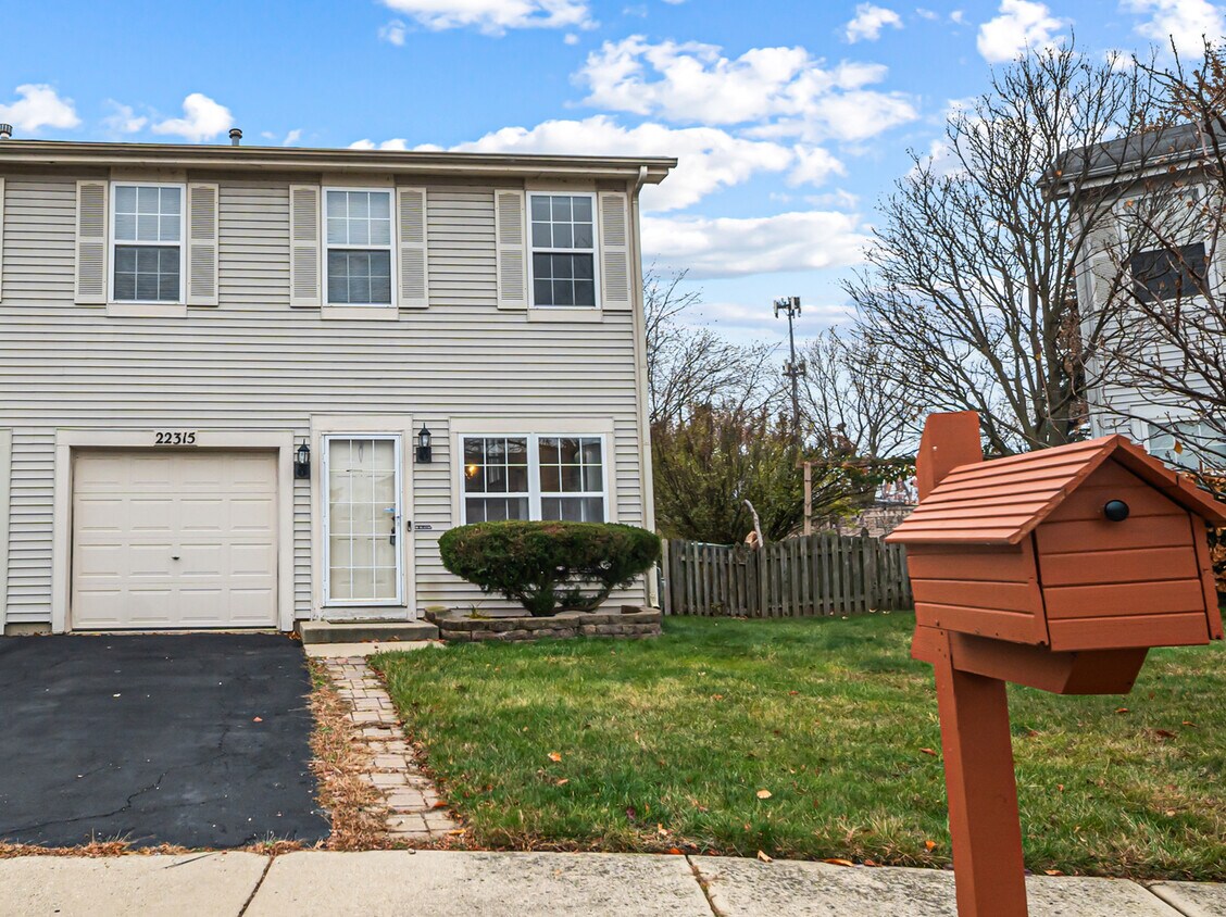 Foto principal - 22315 W Niagara Ct