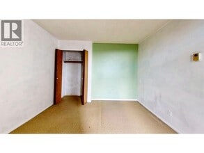 Building Photo - 1080 Pacific St