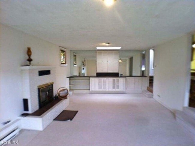 Foto del edificio - 3 br, 3 bath House - 3236 E Rocky Point Dr