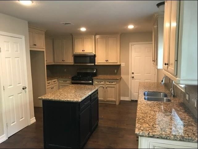 Foto del edificio - 5939 Marwood Dr