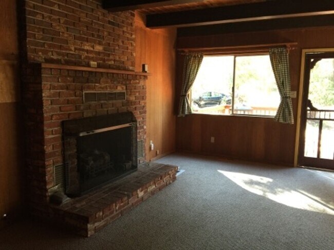 Foto del edificio - 38047 Peterson Rd