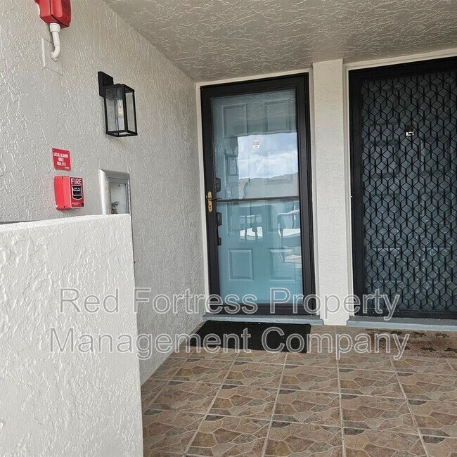 Foto del edificio - 5710 Trailwinds Dr