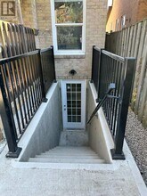 Building Photo - 10 Nuttall St