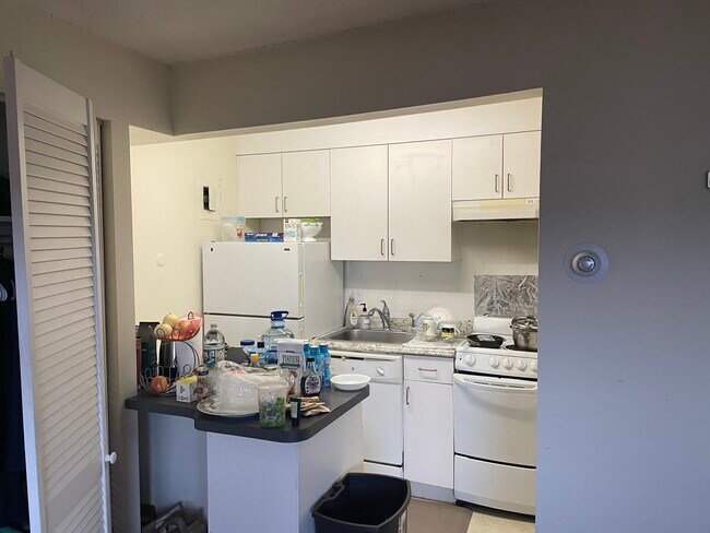 Foto del edificio - 102 Trowbridge St