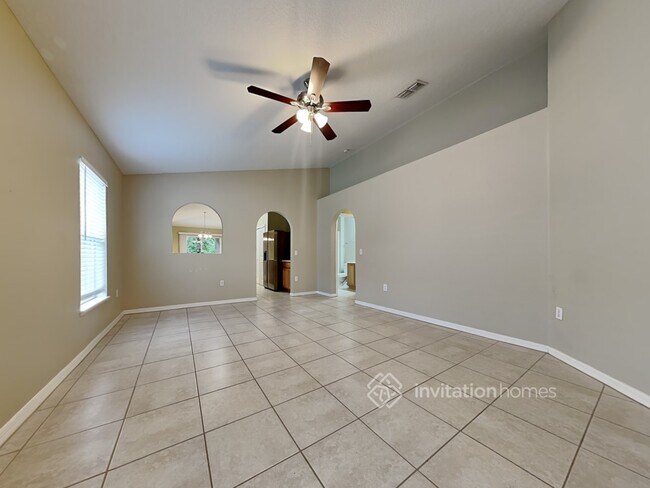 Foto del edificio - 17047 Lixberry Way
