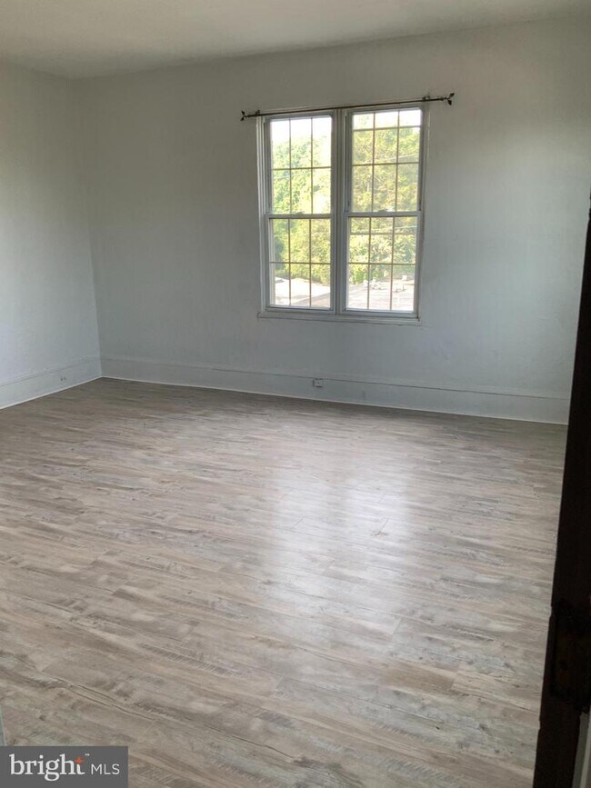 200 Shamokin St Unit 5, Harrisburg, PA 17110 Room for Rent in