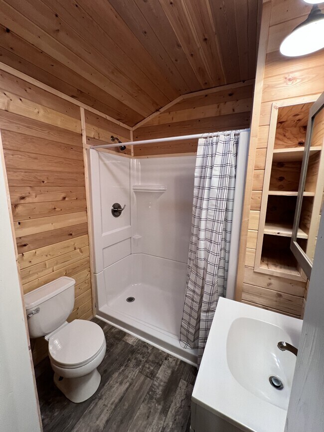 Foto del edificio - 21215 Yarbrough Rd