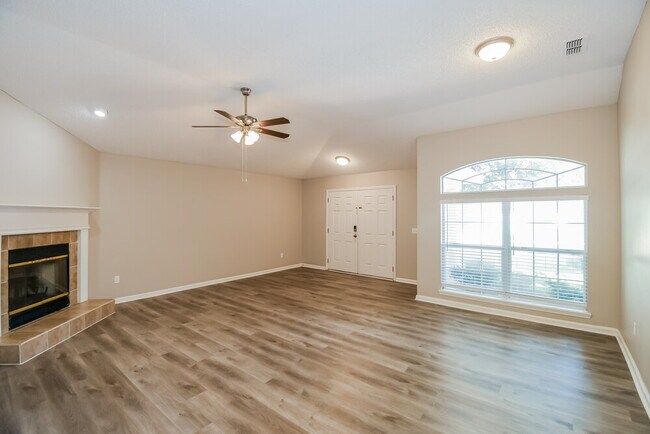 Building Photo - 8422 Stelling Dr S