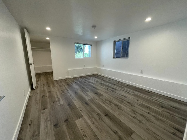 Foto del edificio - 1640 Everett St