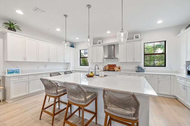 Foto del edificio - 12514 Gross Pointe Dr