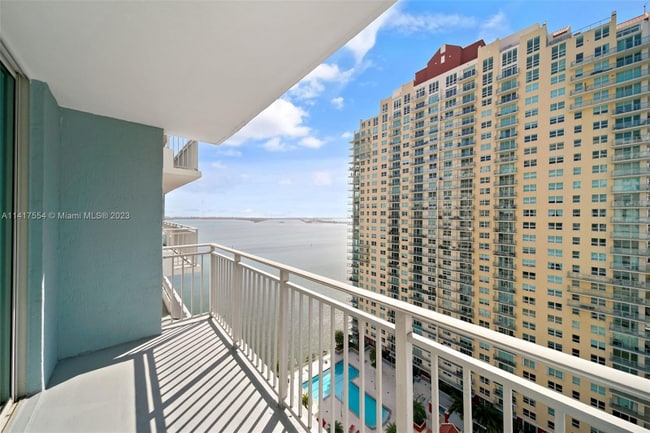 Building Photo - 111 Brickell Bay Dr