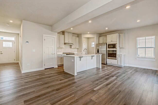 Building Photo - 942 kayla Ct