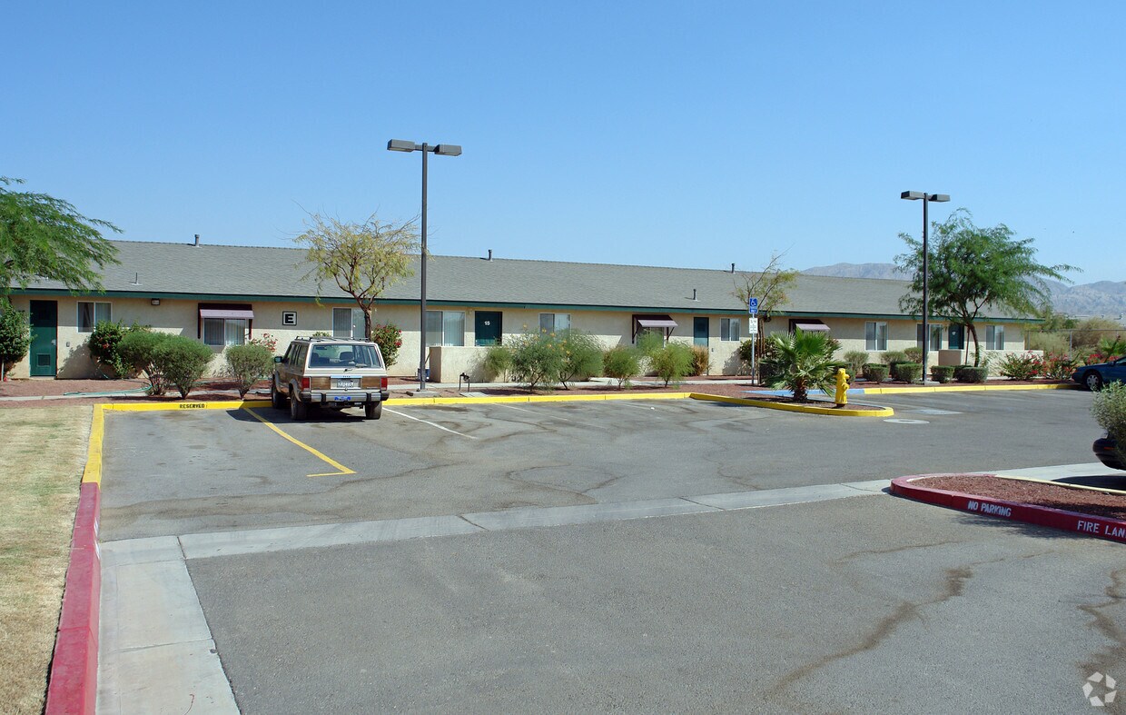 Primary Photo - Las Mananitas Apts.