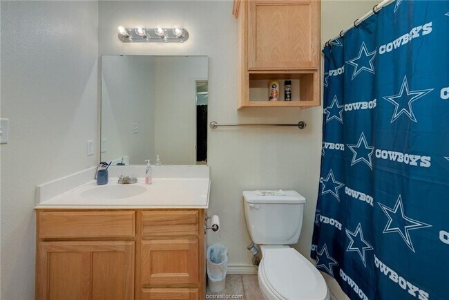 Foto del edificio - Beautiful 3 Bed, 3 Bath Duplex in South Co...