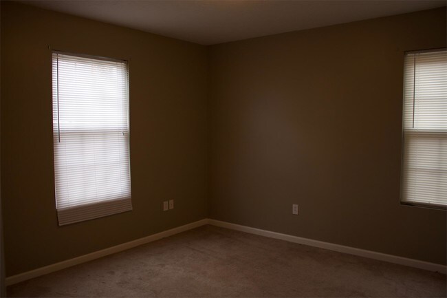 Building Photo - 2460 Collis Ave
