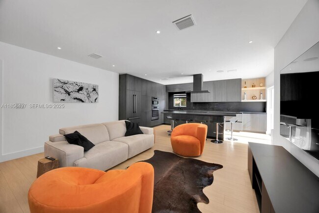 Foto del edificio - 5827 SW 69th Ct