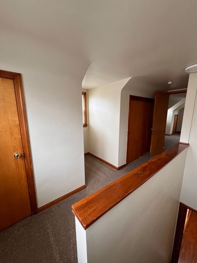 Building Photo - 154 S. Kimberly