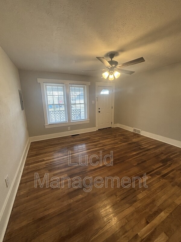 Building Photo - 4009 Beaver St