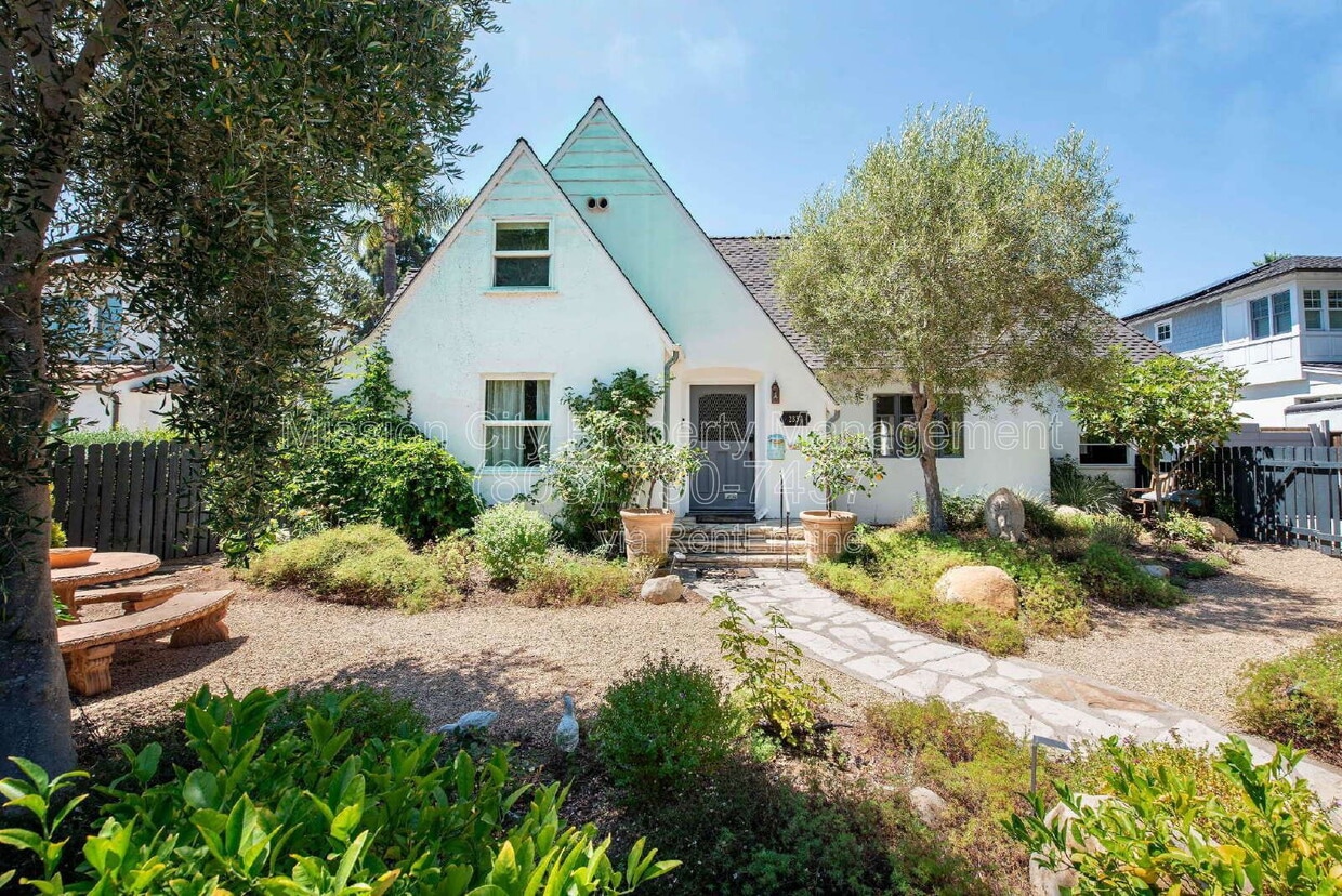 Foto principal - 2837 Clinton Terrace