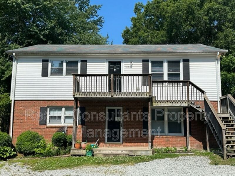 Primary Photo - 1006 W Barton St
