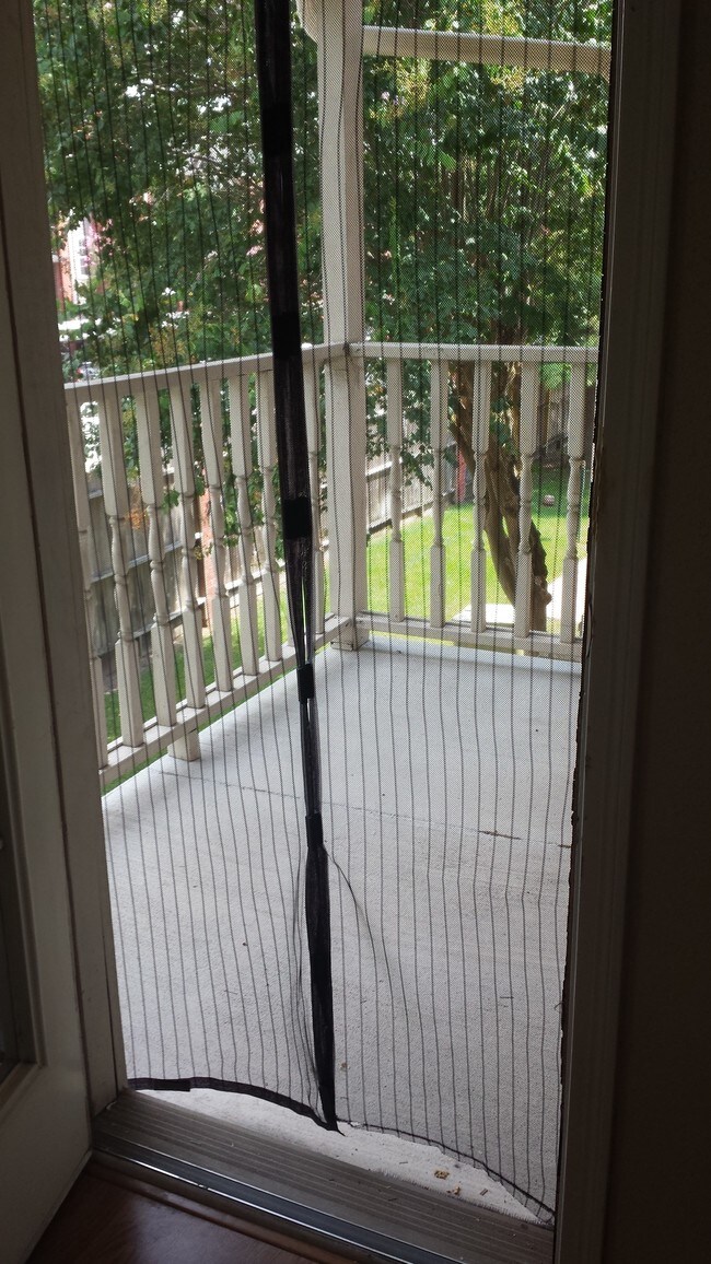 Balcony - 7575 Cambridge St