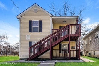 Building Photo - 2816 W Kentucky St