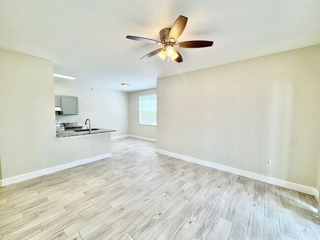 Foto del edificio - ** FAIRWAY PRESERVE ** 2 BED / 2 BATH COND...