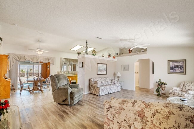 Building Photo - FURNISHED AVAILABLE OCTOBER 2025 - MAY 2026
