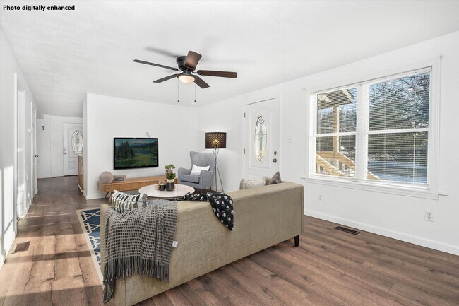 Foto del edificio - 657 W Swanzey Rd