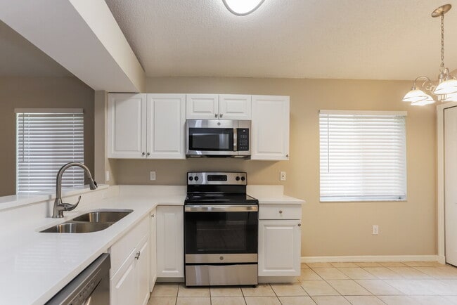 Foto del edificio - 1408 Windjammer Pl