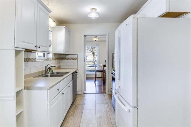 Foto del edificio - 309 Stiles Dr