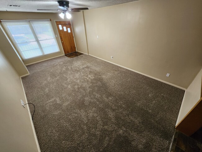 Foto del edificio - 1808 E 6th