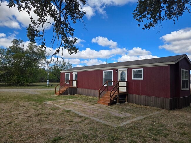 Building Photo - 853 County Road 768