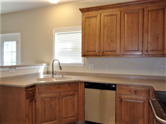 Foto del edificio - 2042 Keene Cir