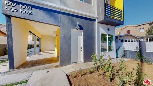 Building Photo - 1507 S Cloverdale Ave