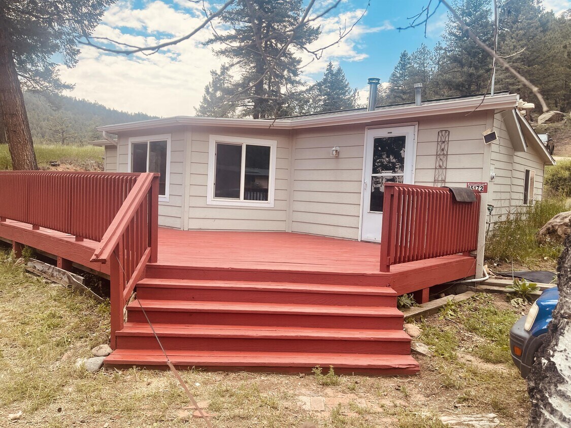 Primary Photo - 15172 S Elk Creek Rd