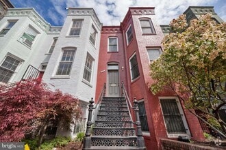 Building Photo - 608 C St NE