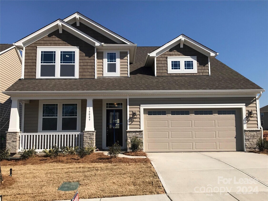 Primary Photo - 16049 Fieldstone Trace