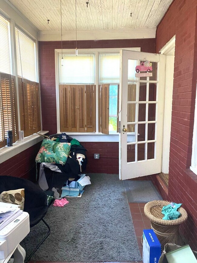 Foto del edificio - 5817 Keystone St