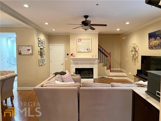 Building Photo - 1337 Stillwood Chase