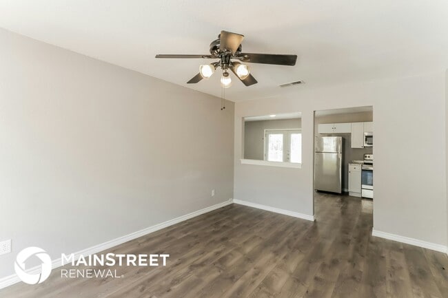 Building Photo - 224 Woodgrove St