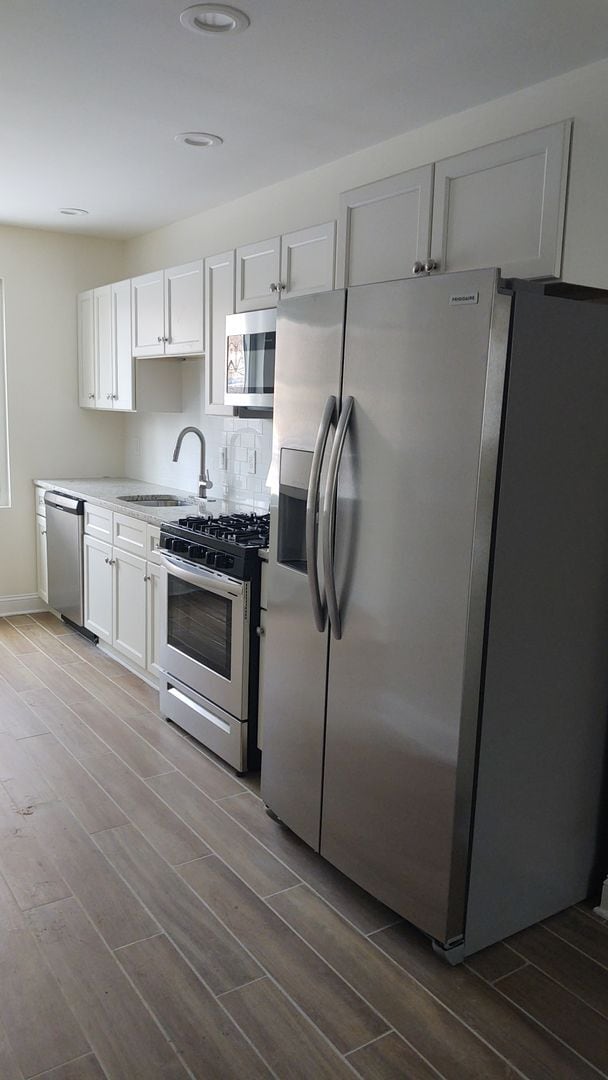 Foto del edificio - Showings begin soon!