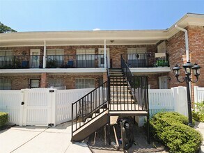 Building Photo - 14333 Memorial Dr
