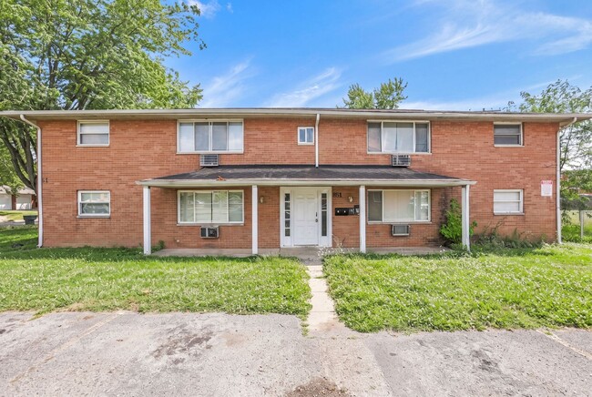 Building Photo - 861 Kingsford Rd